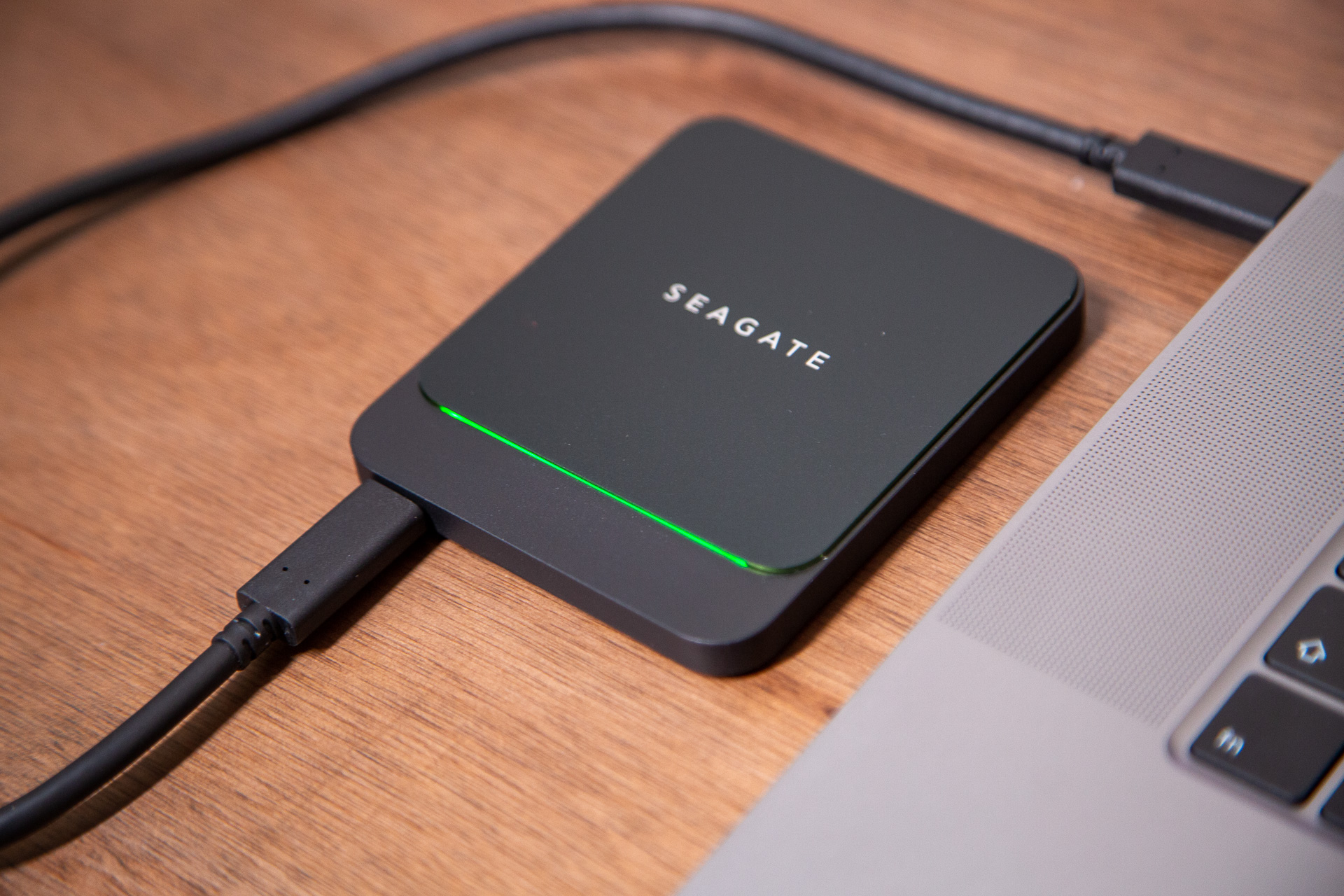 希捷酷鱼m.2固态硬盘评测,希捷飞翼ssd推荐