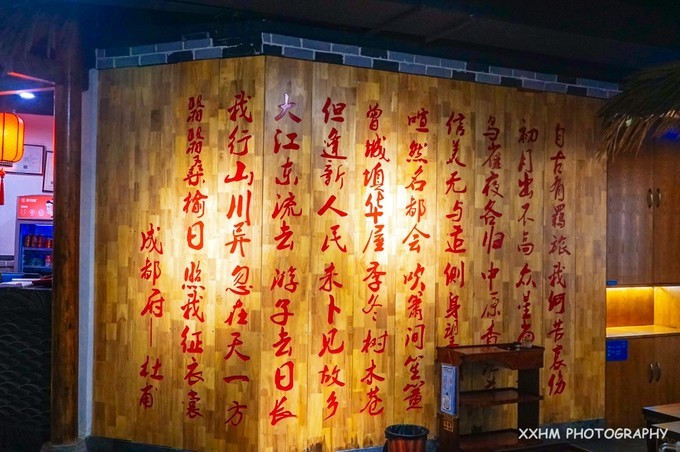 成都本地人去的最好吃的美食,中国姑娘吃成都美食