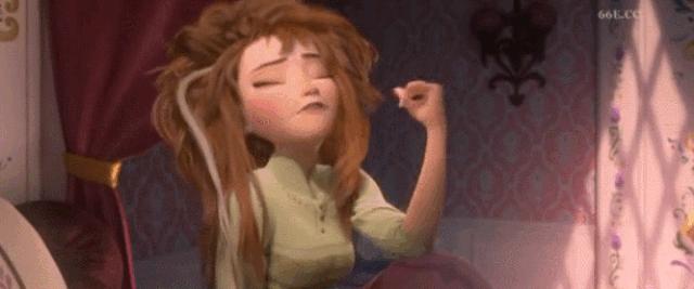 迪丽热巴短发新造型曝光,迪丽热巴剪齐耳短发过程