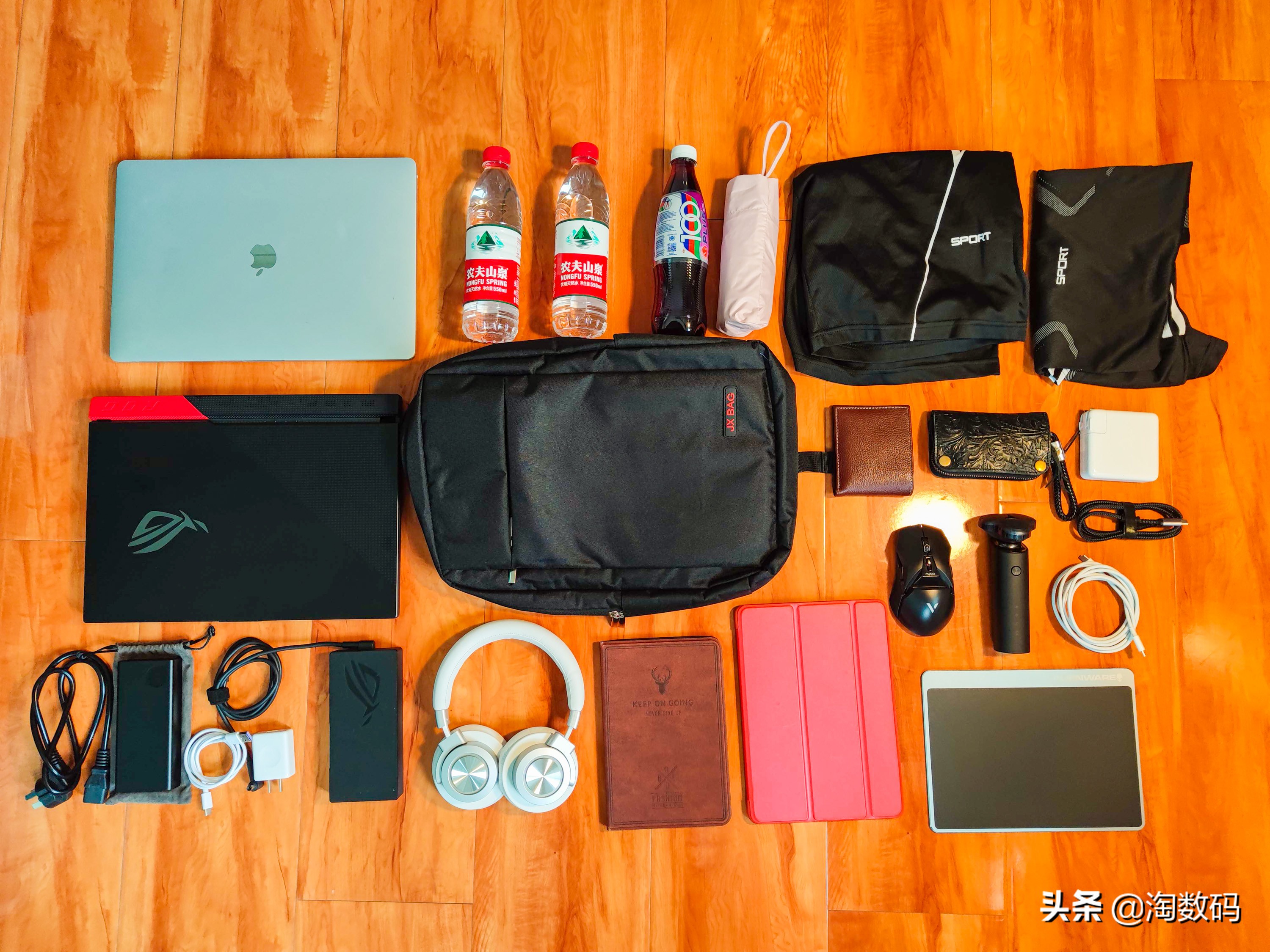 9块9双肩包装载力天花板？廉价国货通勤背包实用性检测+晒单简评