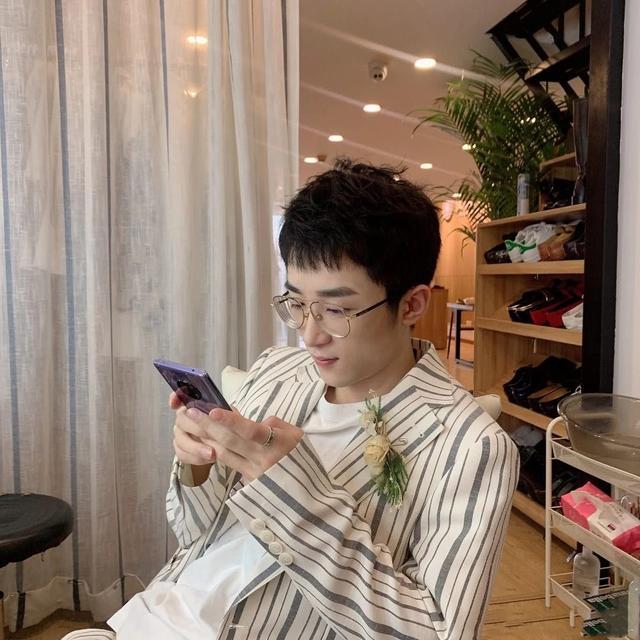 和平精英周杰伦,周杰伦吃鸡视频