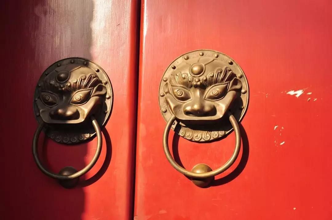 频频踩雷VS投诉高企背靠大树的正奇金融、马上金融靠谱吗?