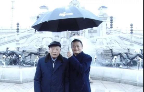 横店影视创始人,横店的创始人