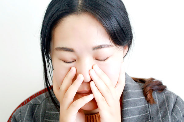 嘴上长泡是什么症状,嘴上长水泡是排毒还是上火