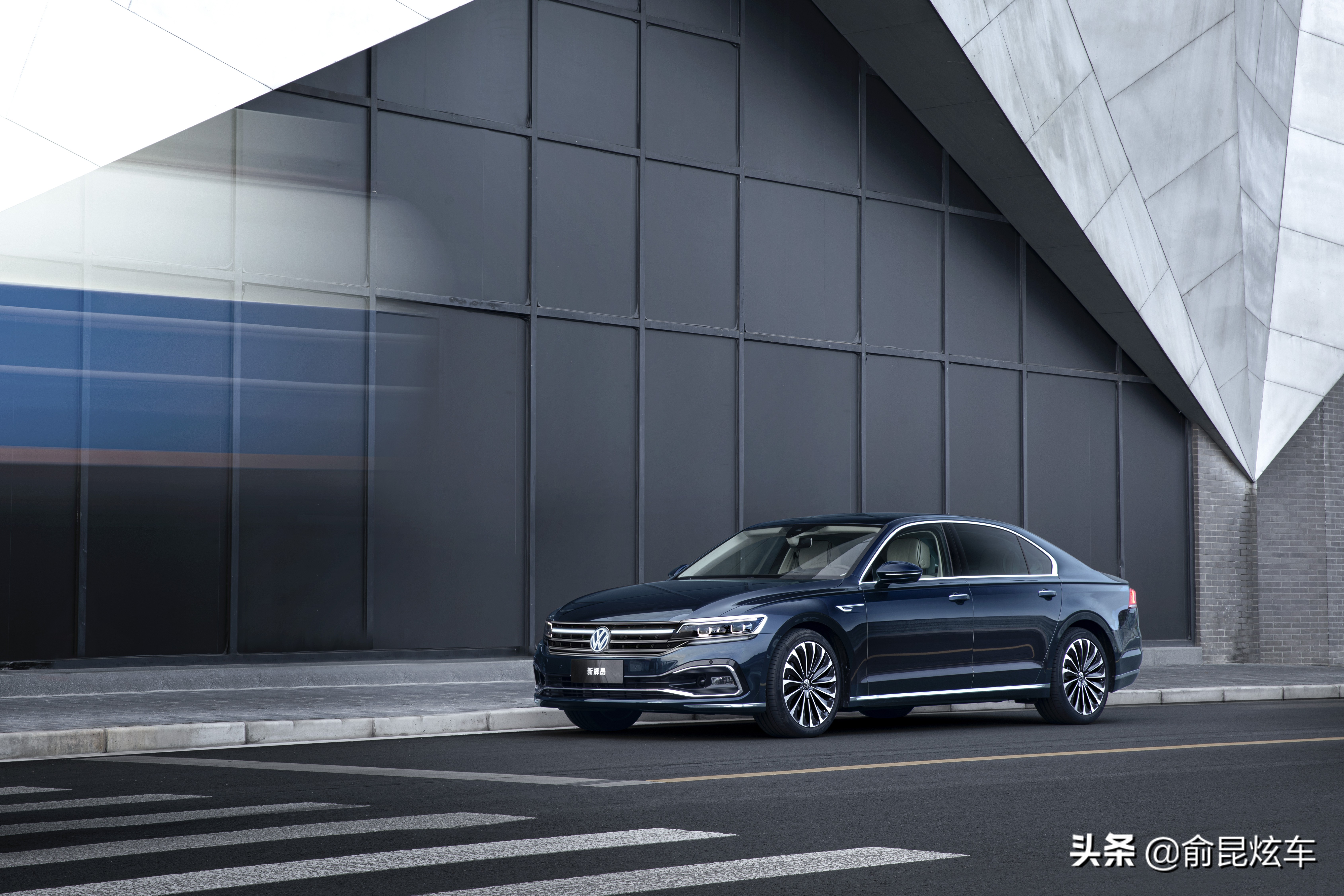 辉昂2021款试驾视频,舒适和动力兼顾的车