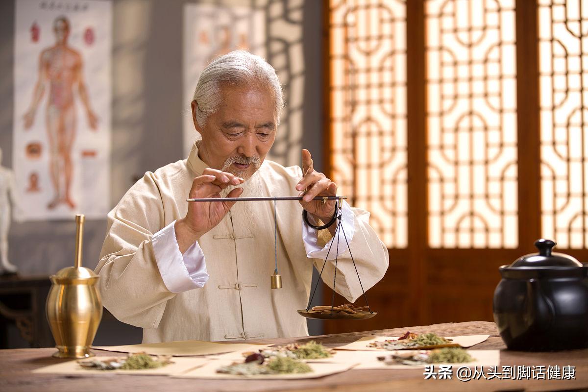 10人9痔，苦不堪言！如何解决长期便秘，痔疮，便血呢？