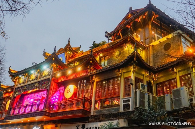 成都本地人去的最好吃的美食,中国姑娘吃成都美食