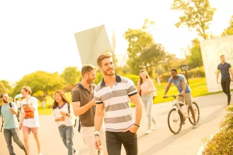 想一眼看穿商业模式的奥秘?当飞行员是什么体验?宁诺迷你开放日给你答案