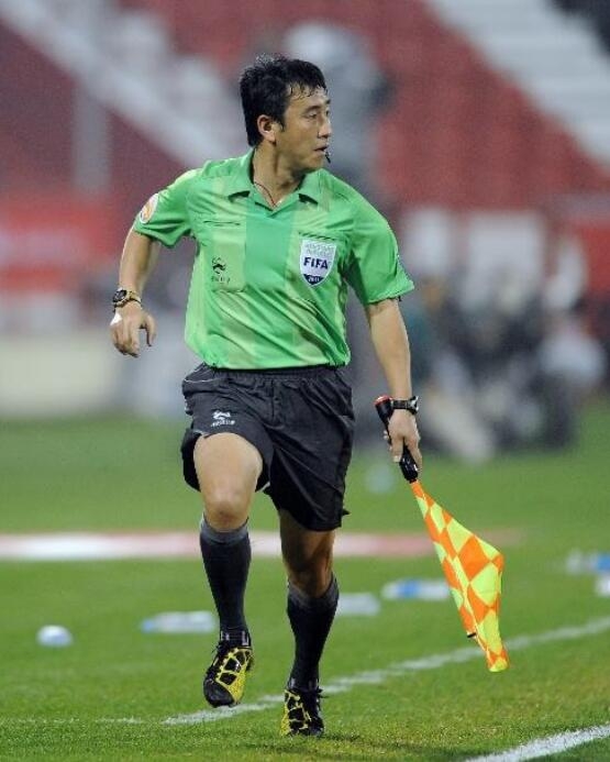 中国男人不行！三女裁再次执法女足世界杯，男裁在哪？