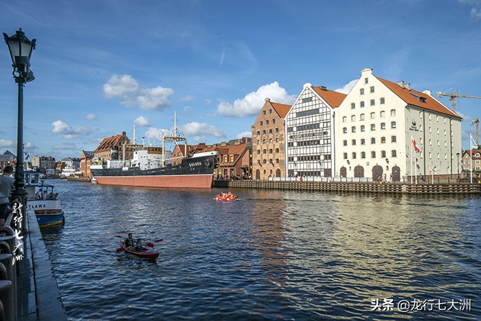 波兰格旦斯克旅游攻略,波兰格但斯克靠海边吗