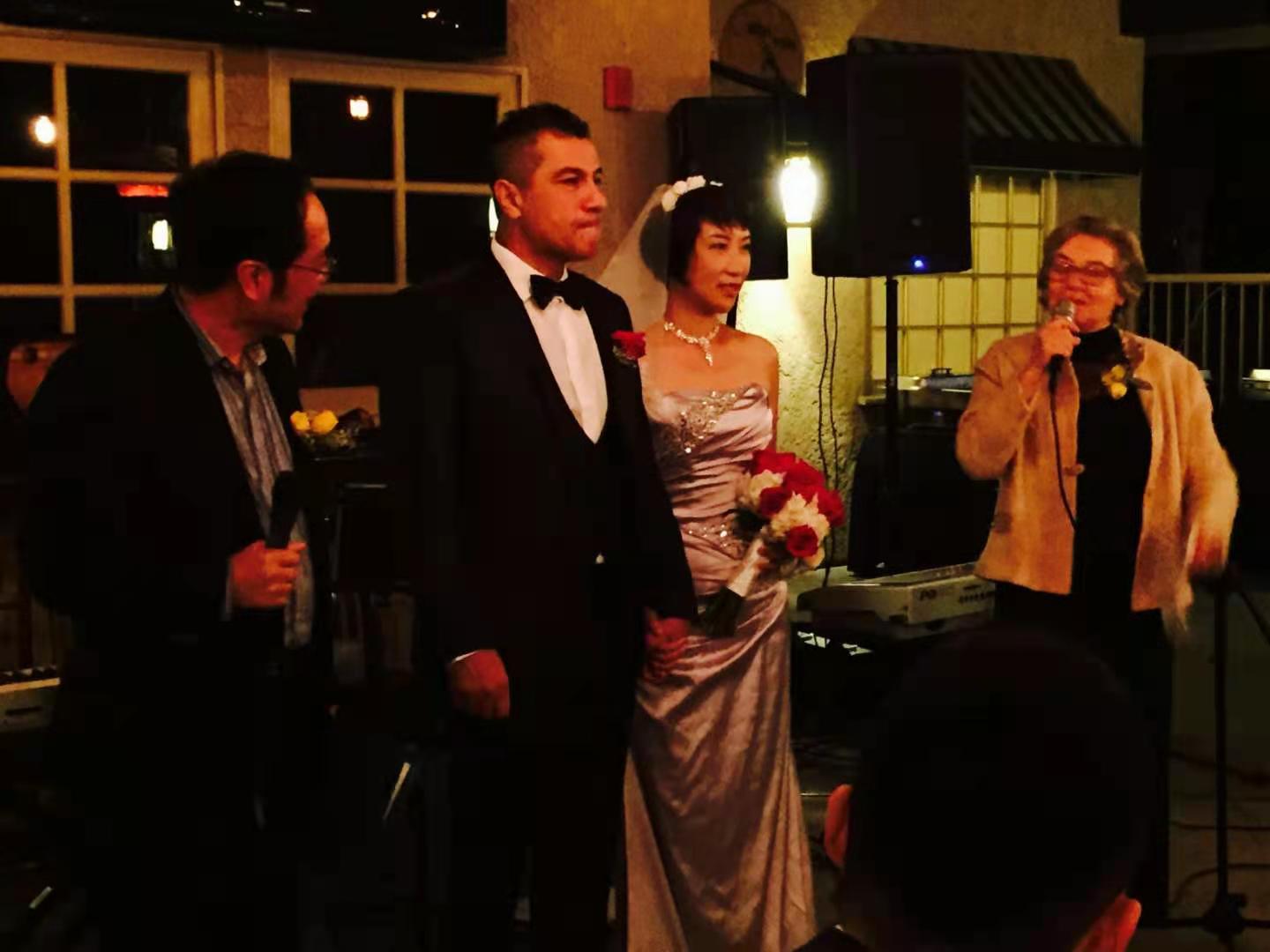 “芳”眼美国：我的跨国情缘（六）自己策划婚礼