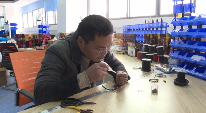 创业故事分享夫妻,创业故事夫妻俩努力工作