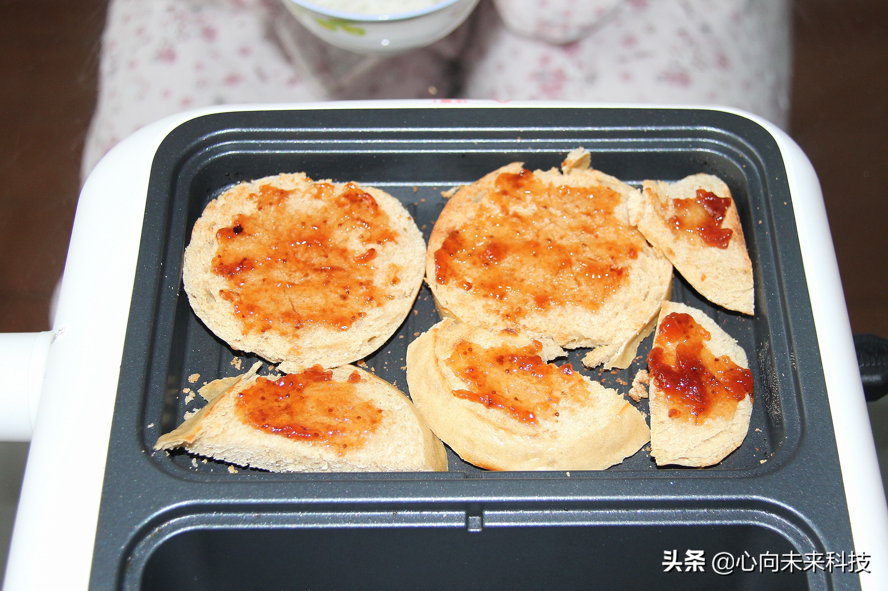 外观超萌的涮烤一体小神器——北欧欧慕多功能一体锅