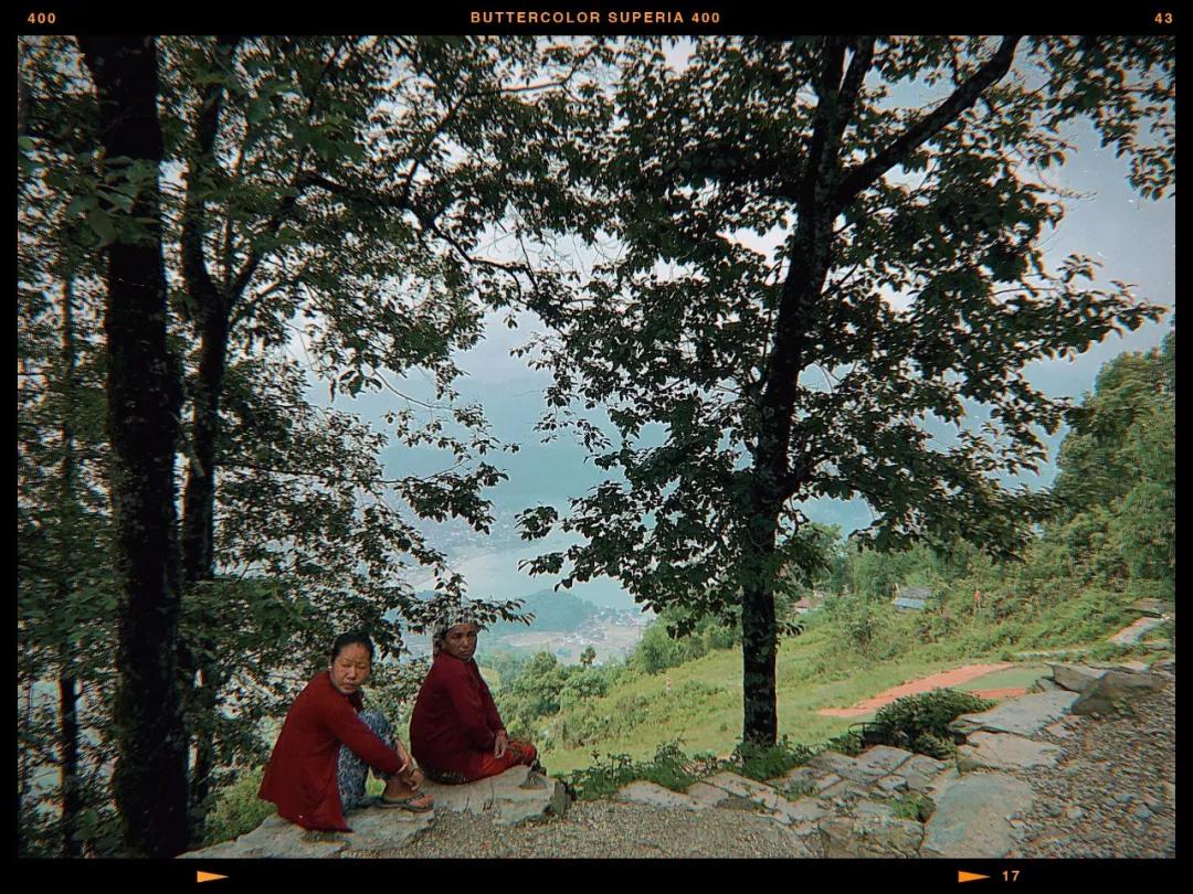 这个微笑国度,见人就夸漂亮,300元就能在天空滑翔