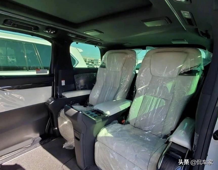 新车速递|加价80W不一定提车？雷克萨斯LM将于2月24日上市