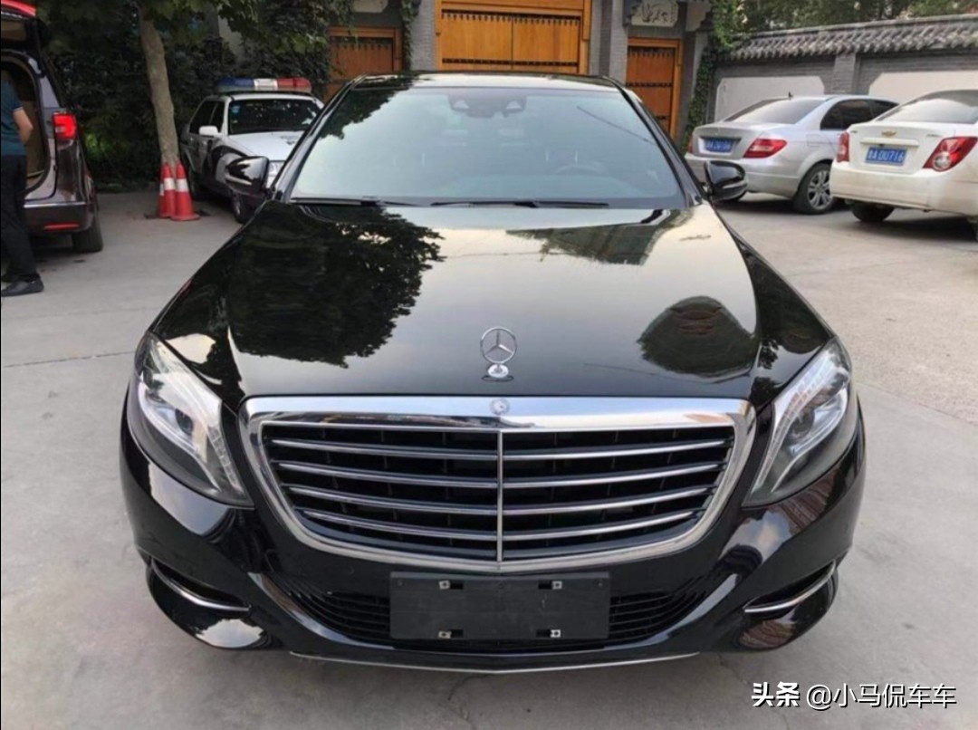 奔驰s350首付月供,家庭年收入50万买奥迪q5l