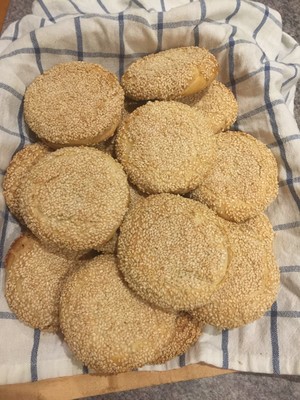 芝麻香酥烧饼哪里做的好吃,老北京油酥芝麻烧饼家庭做法
