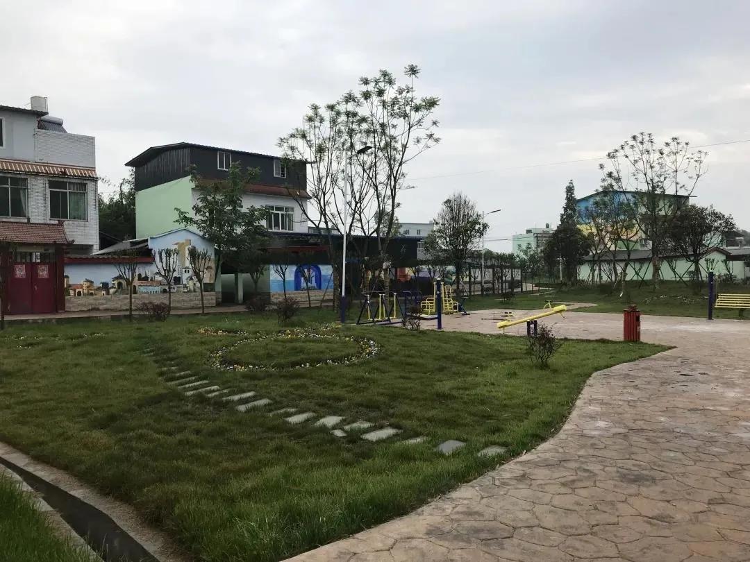 成都网红打卡地最近很火,真正的成都打卡地