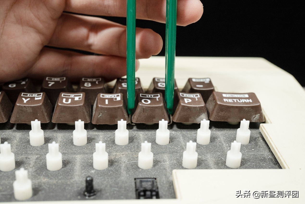 36年前香港设计制作的电脑是什么水平？Laser310与VTech