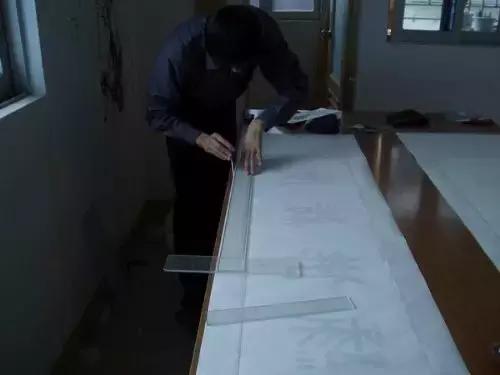 书画装裱的全过程,字画手工装裱如何处理