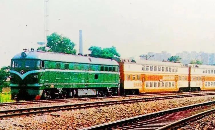 盘点不同国家的双层火车,中国是否曾经有双层火车