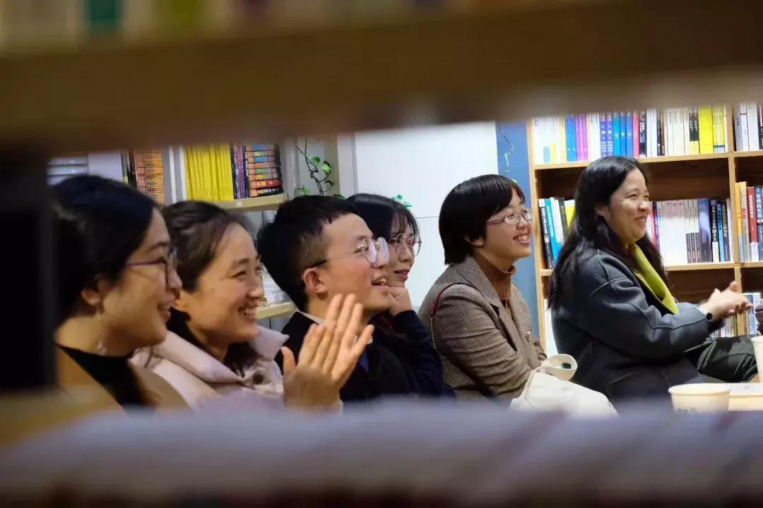 你喜欢的原创歌手13，教你弹吉他啦！