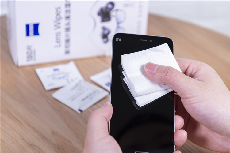 清洁手机屏幕最佳方法,屏幕清洁湿巾怎么清洁屏幕