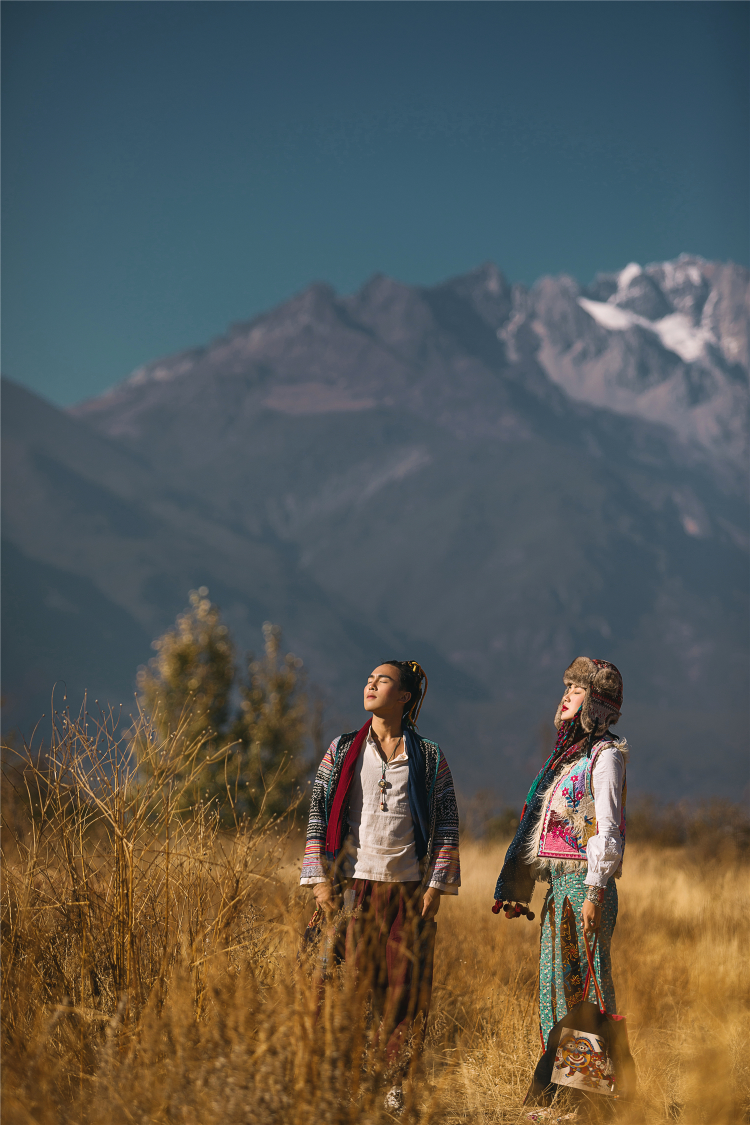 丽江婚纱摄影鹿岛旅拍,丽江旅拍欧式教堂婚纱照