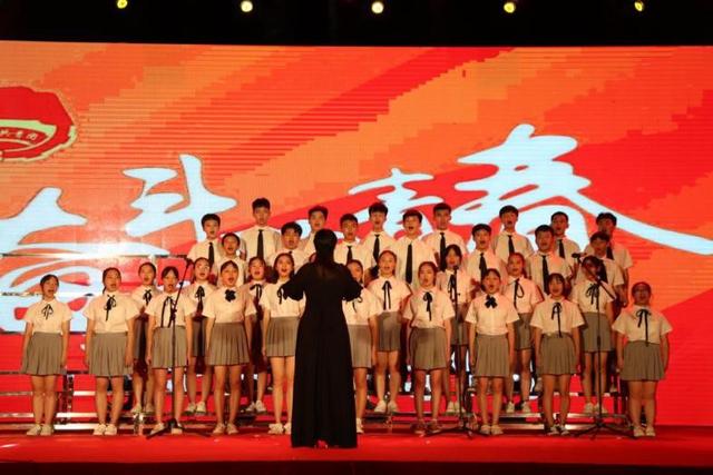 杀出重围|这所中学凭什么打造这么多A等学生