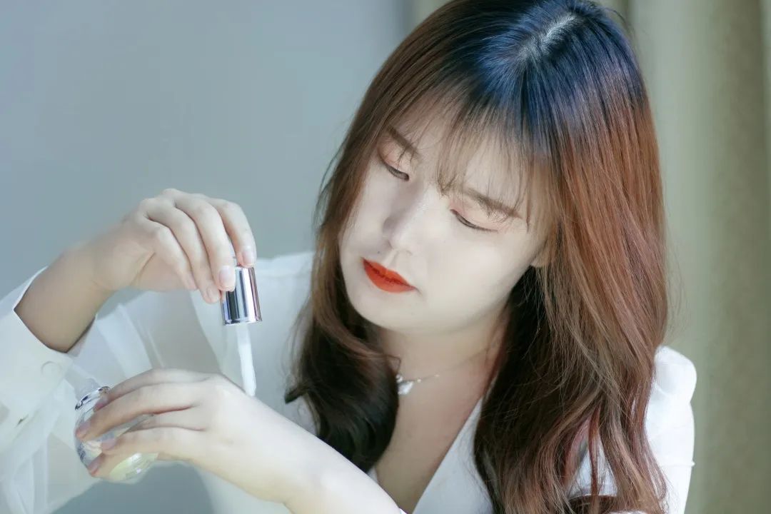 32岁适合用的平价护肤品好物,贫民窟女孩好物推荐小学生护肤