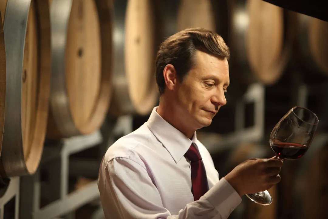 云上首发战略新品，尼雅靠什么让酒商卖得动、卖得快、卖得多？