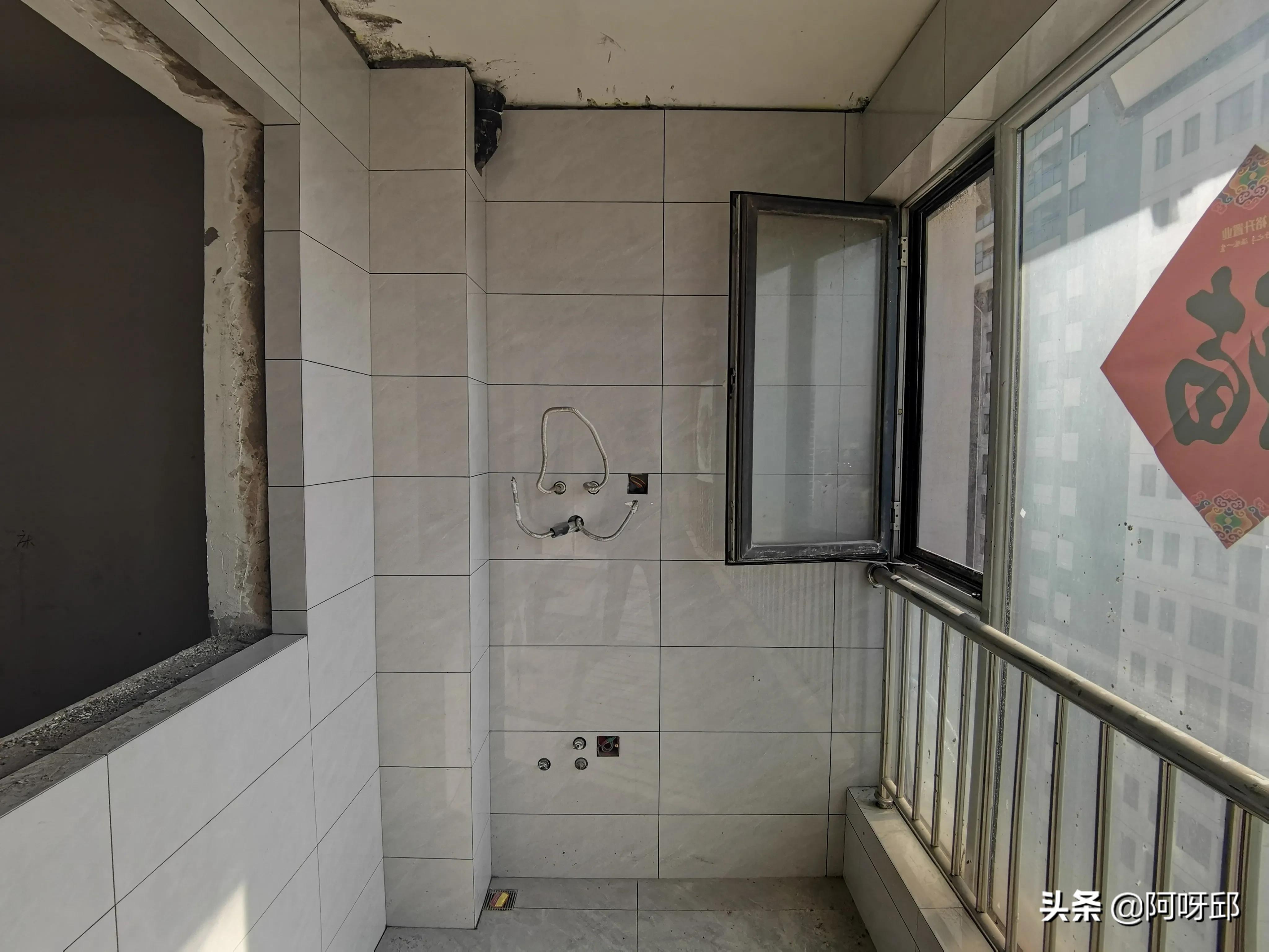 贴瓷砖后期注意什么,瓷砖铺贴的常见问题和解决方法