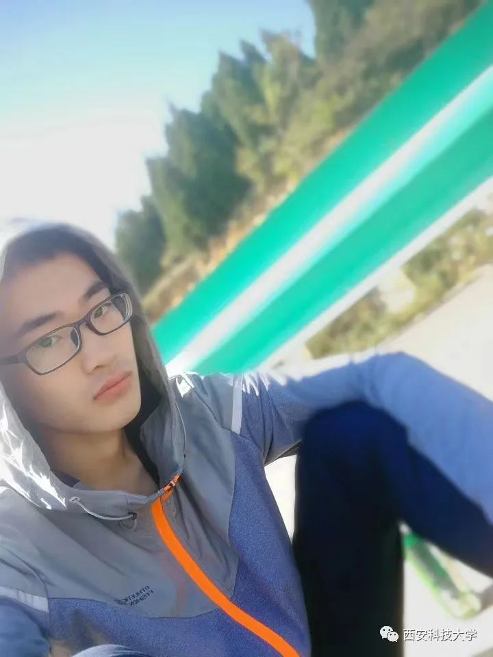 年薪40W+，签约字节、阿里...西科的“宝藏男孩”都在这个宿舍