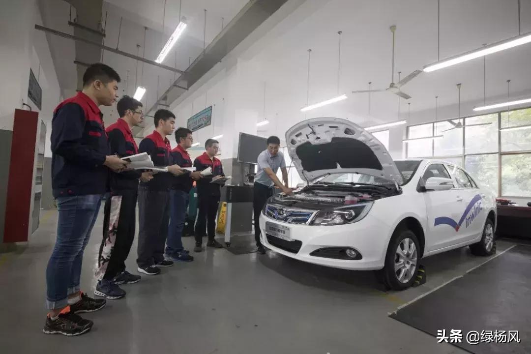 扬州工业职业学院2019招生多少人,扬州职业技术学院官网招生简章