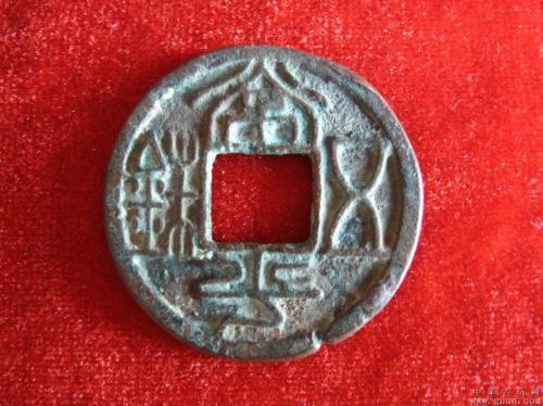 修长城月工资8000元,别不信,孟姜女听听就行