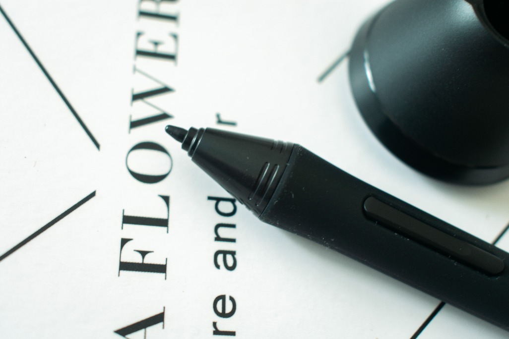 高漫1060pro数位板手机绘画,文彩1060plus和高漫1060pro哪个好