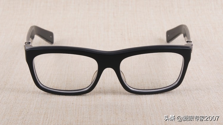 眼镜坏了用哪种胶才能粘好,眼镜坏了修补一下