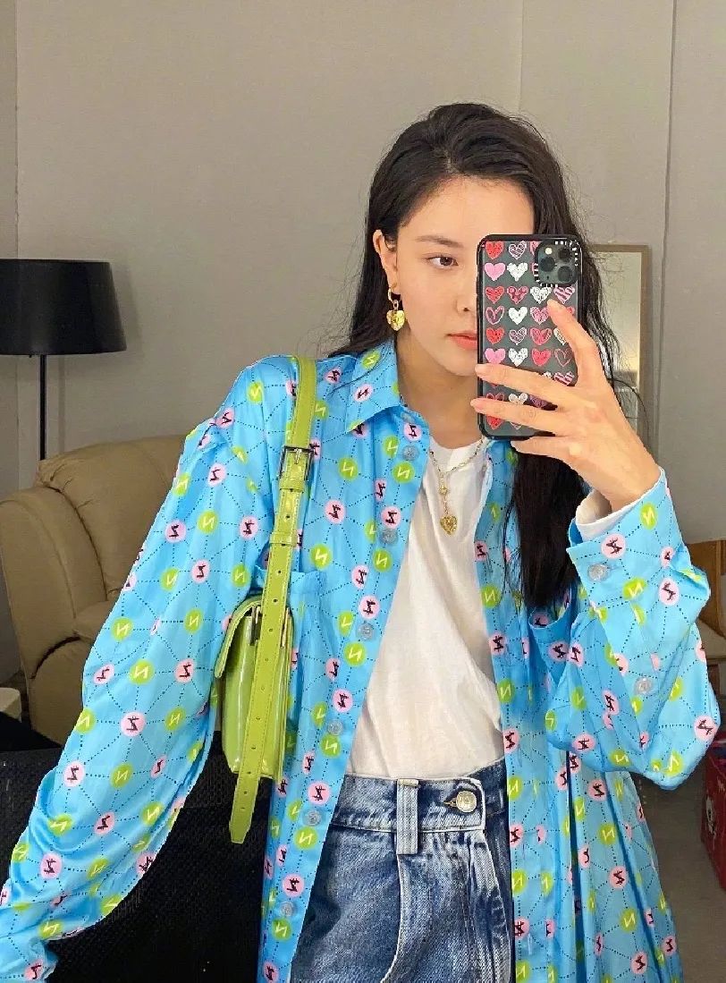 宋妍霏的潮流穿搭,宋妍霏一个被演技耽误的时尚博主