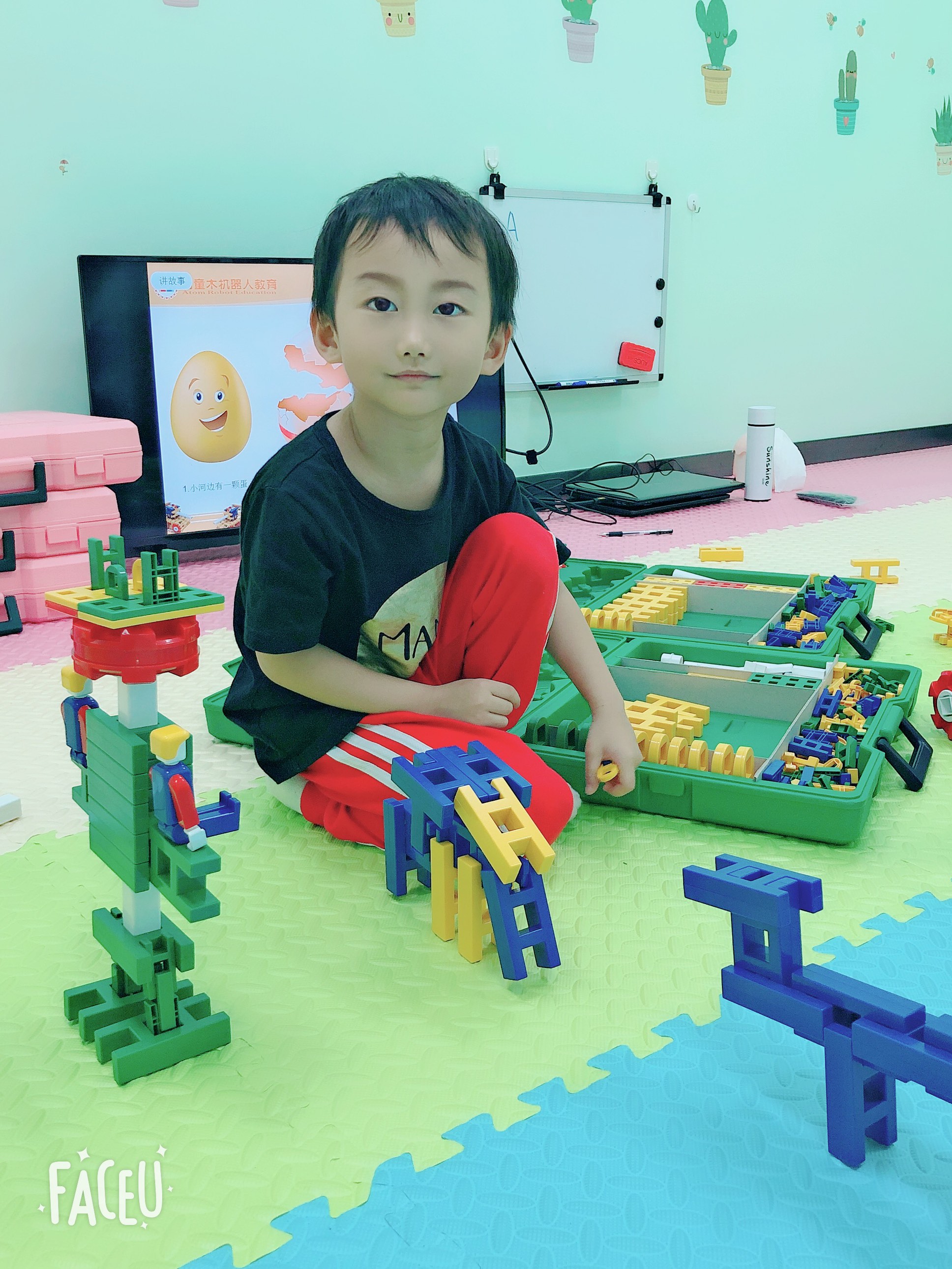 乐高适合多大的儿童,三岁学乐高有意义吗