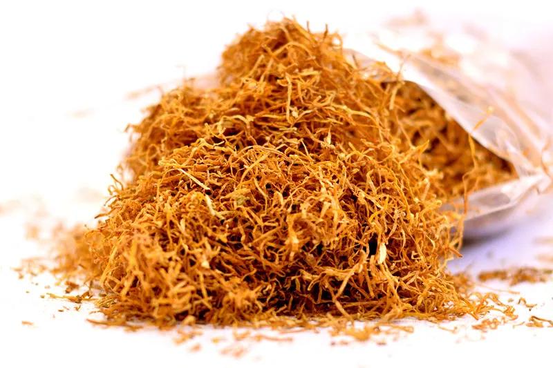 六旬老汉非法收购烟丝8吨,儿子女婿全遭殃