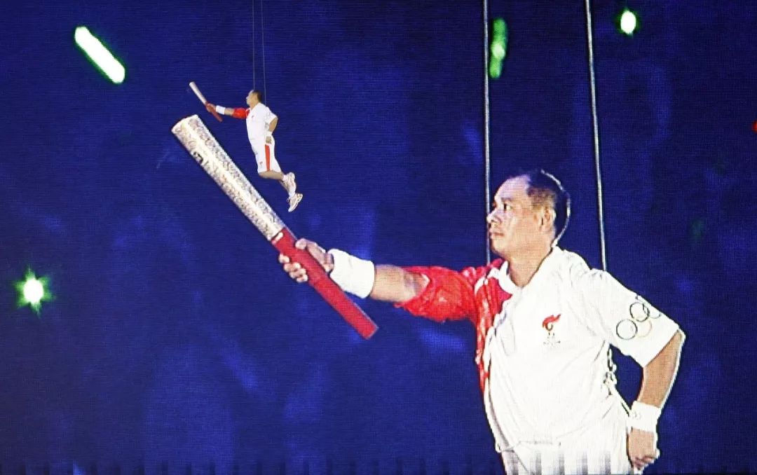 阿迪的鞋子可以换鞋面吗,阿迪可以换一只鞋子吗