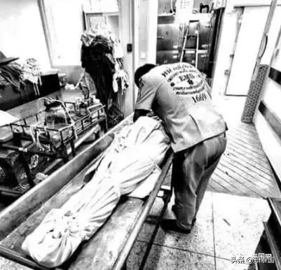 “尸体腐烂后会打嗝,我很害怕,但是我爱这份工作!”