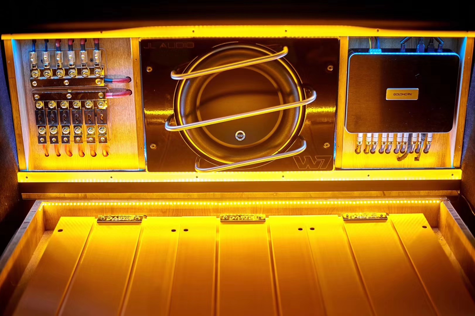 赤峰鑫航音响,赤峰鑫航汽车音响改装