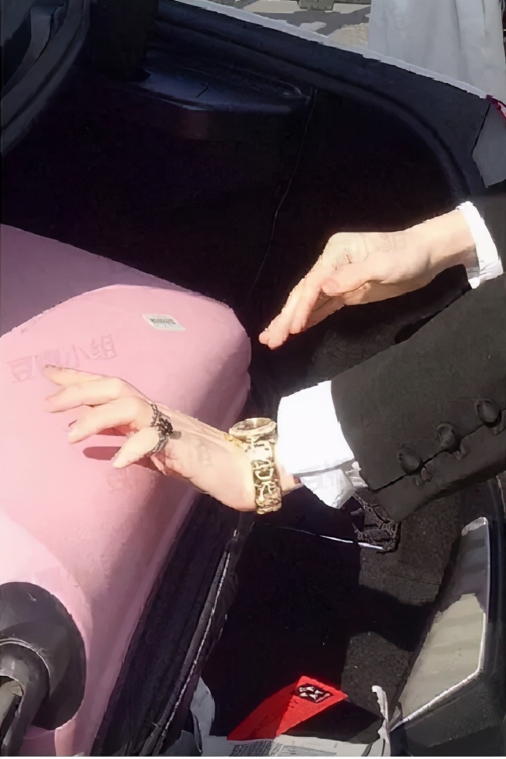 你会嫌弃周震南是老赖之子吗,周震南为什么叫老赖之子