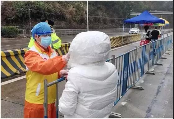 抗疫优秀党务工作者事迹,党员干部抗疫一线先进事迹报道