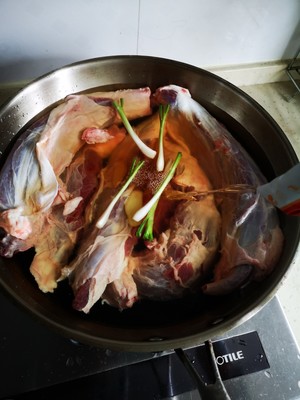 酱牛肉私家教学视频,常见家常酱牛肉的做法