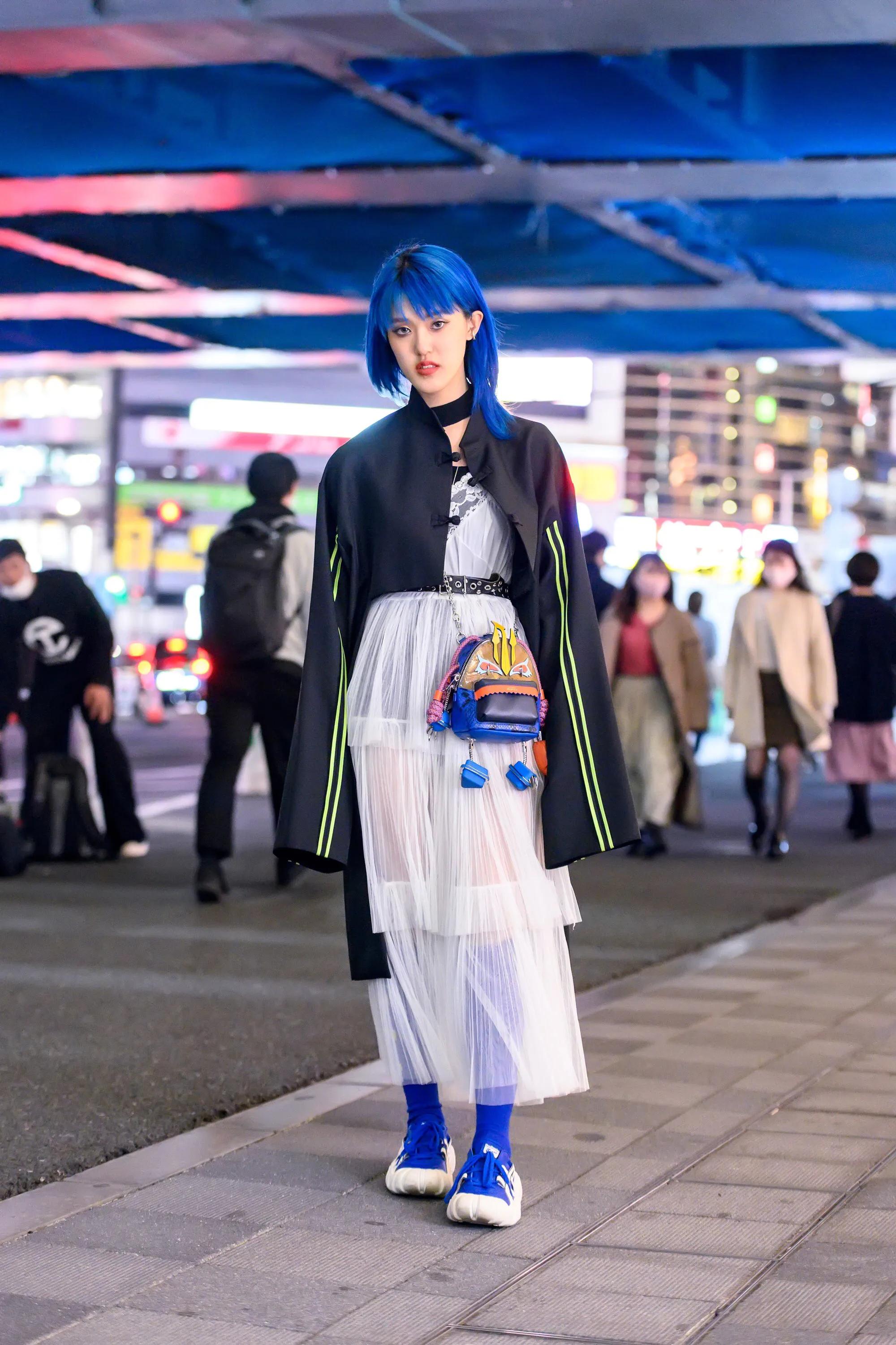 怎么样搭配显年轻时尚,提升美感造型