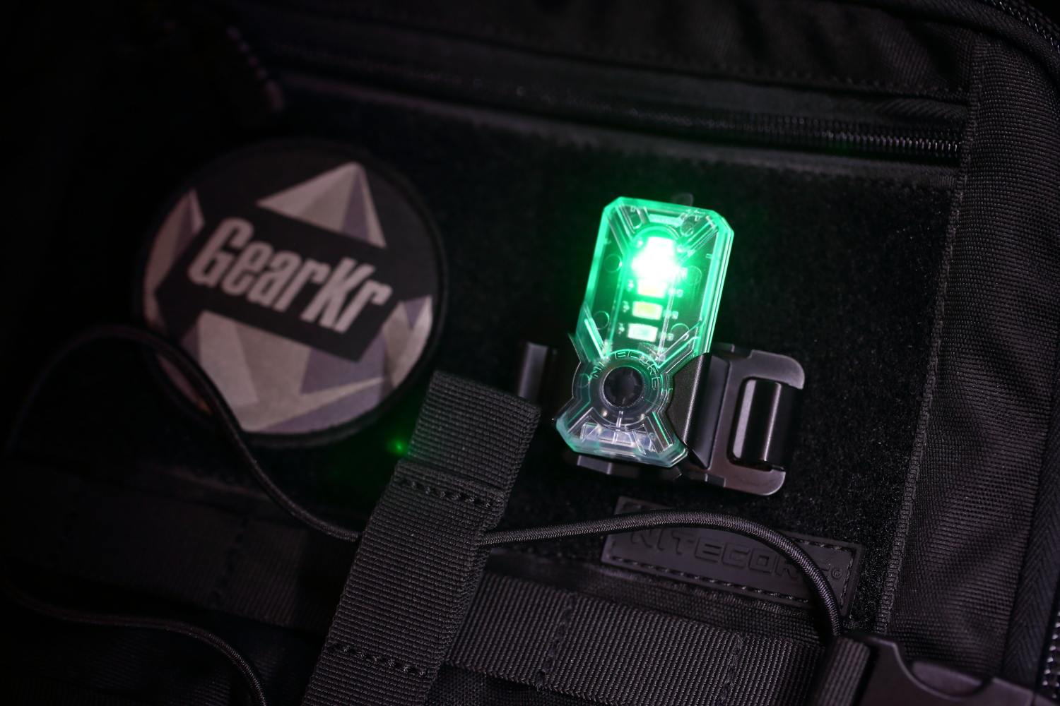 包行天下NITECOREBP25大容量双肩包