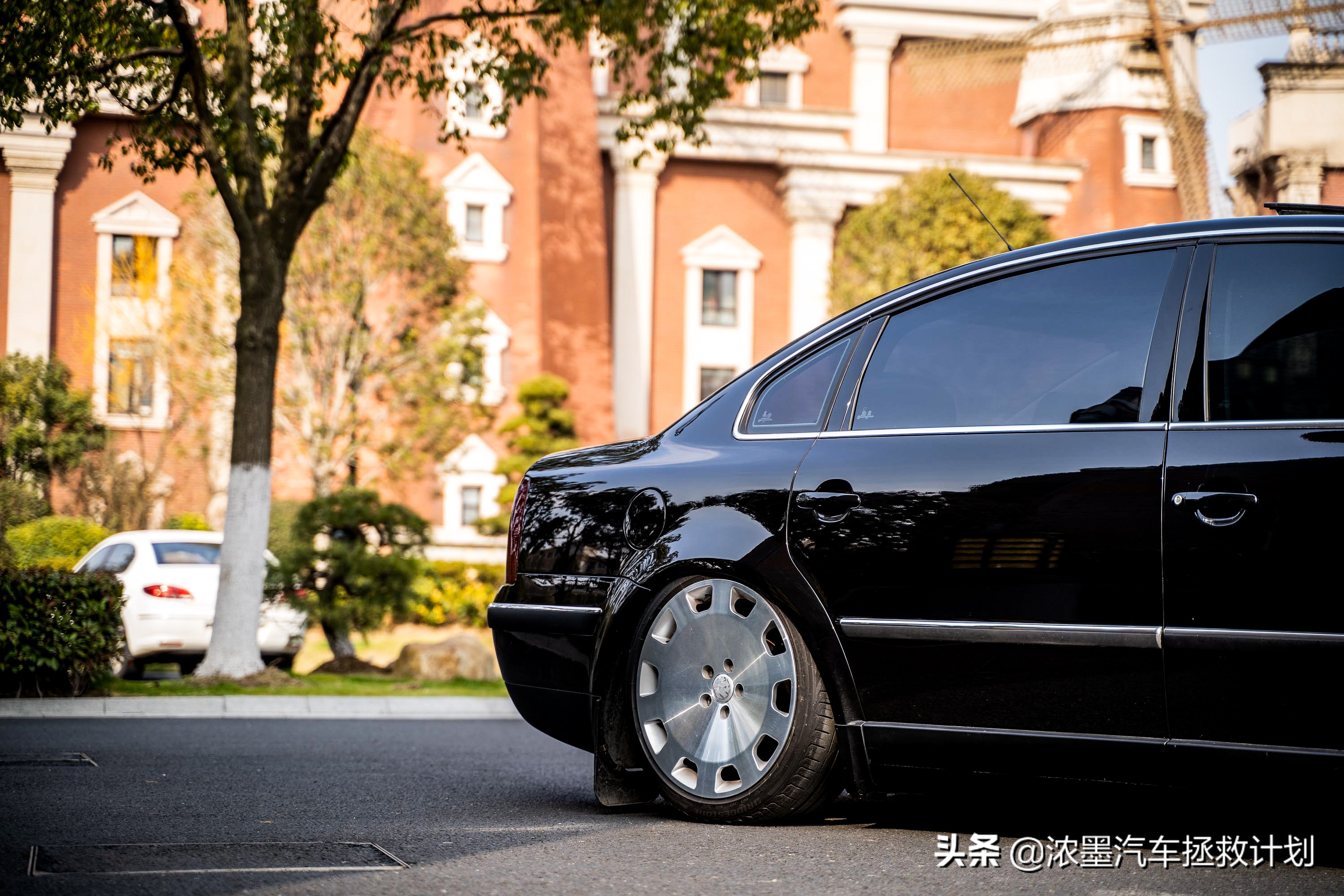 情怀老车帕萨特b5翻新,经典老车b5帕萨特翻新复活