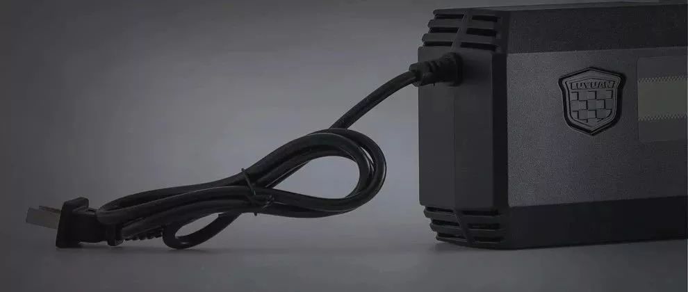 电动车充电器看什么参数,电动车充电器看电流多少安吗